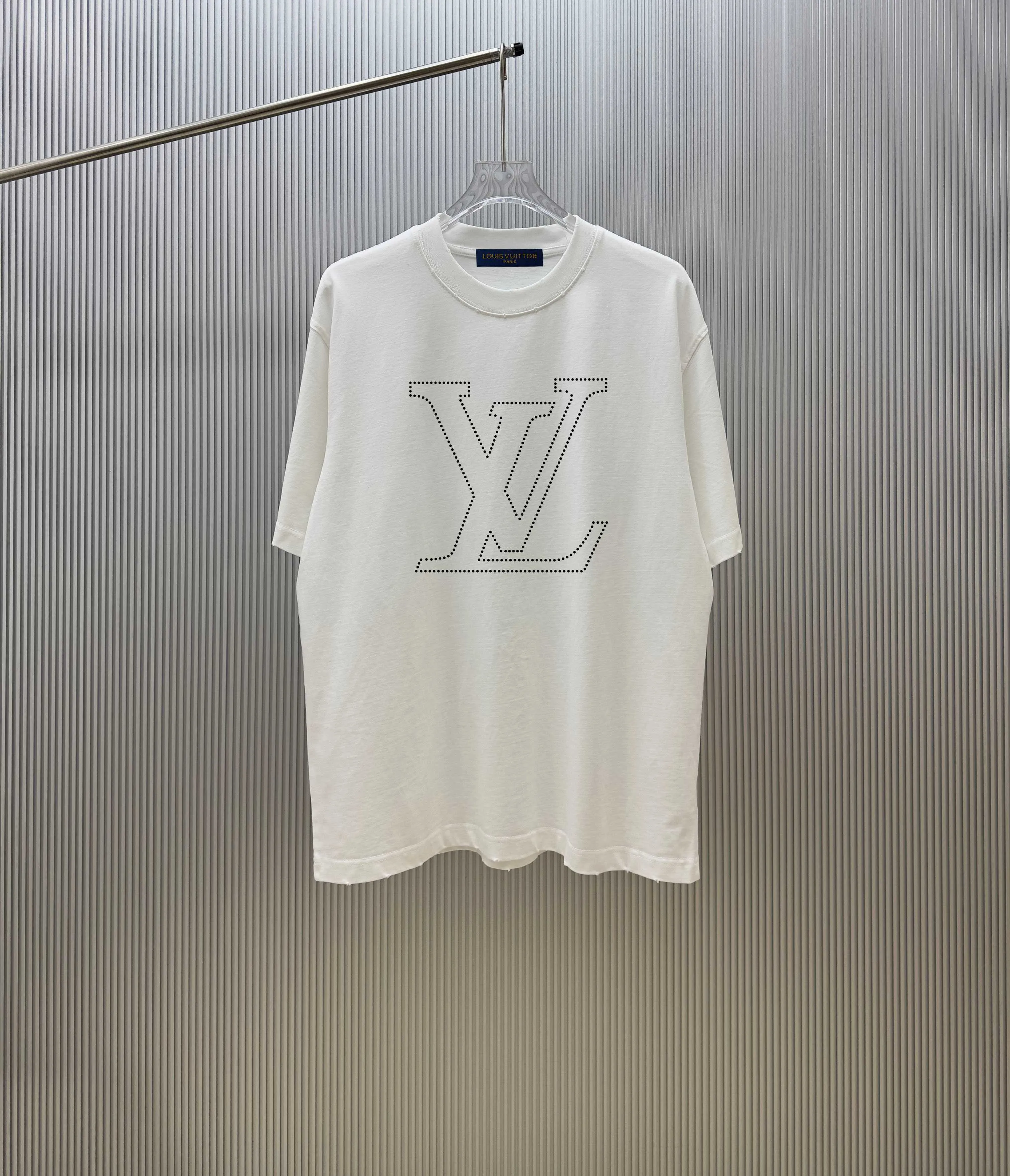 （ Quality ） ： L.v T ： 100% ： 1*1 ： ： Khaki Size：M—4XL Same Style